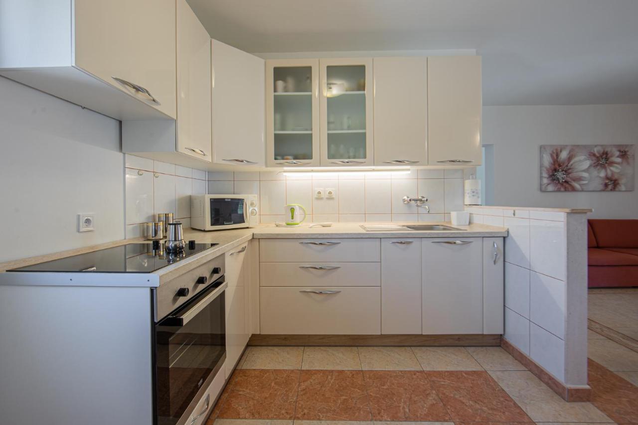 Apartmani Mares Razanj Ngoại thất bức ảnh